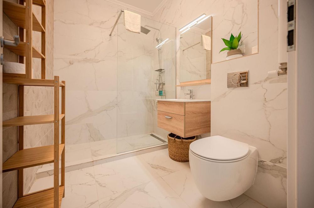 Cazare Apartament regim hotelierMamaia Nord100m de plaja 67m2/Parcare privata