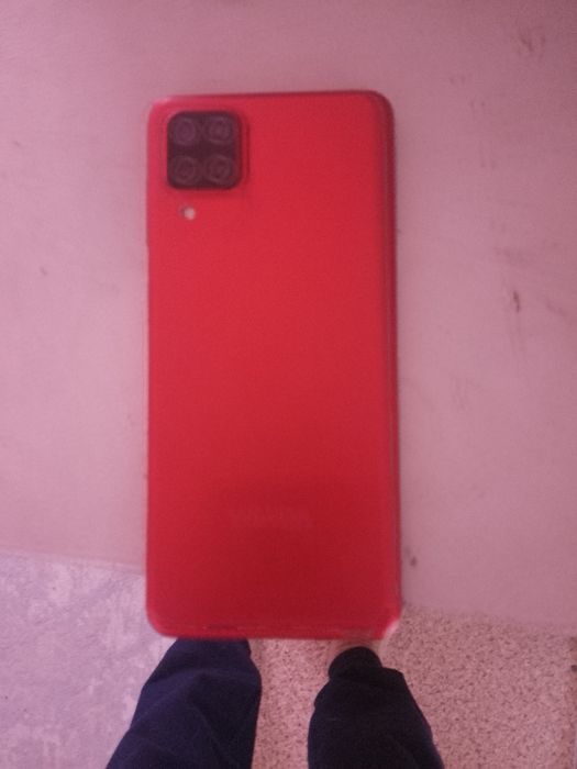 Продам Самсунг а 12