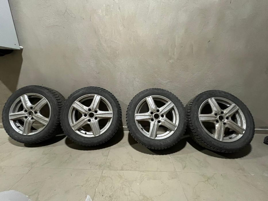 Продам диски на r16 в отличном состоянии с резиной