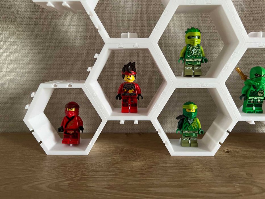 Suport LEGO 9 figurine | Display colecție minifigurine | Print 3D nou