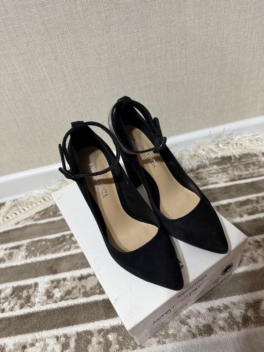 Замшевые туфли в хорошем состоянии