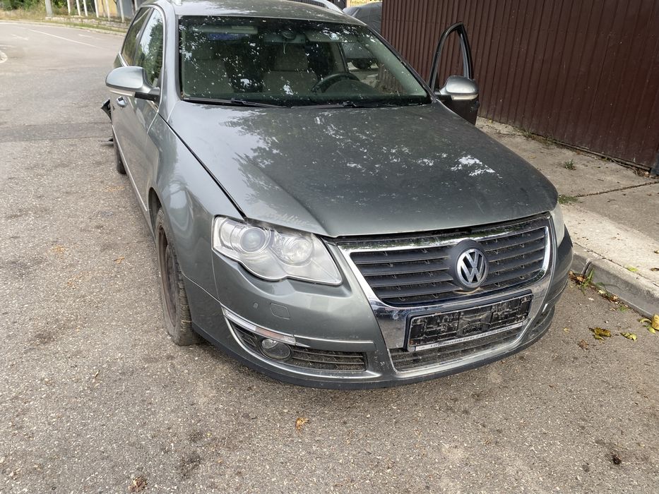 Trager armatura Volkswagen Passat B6