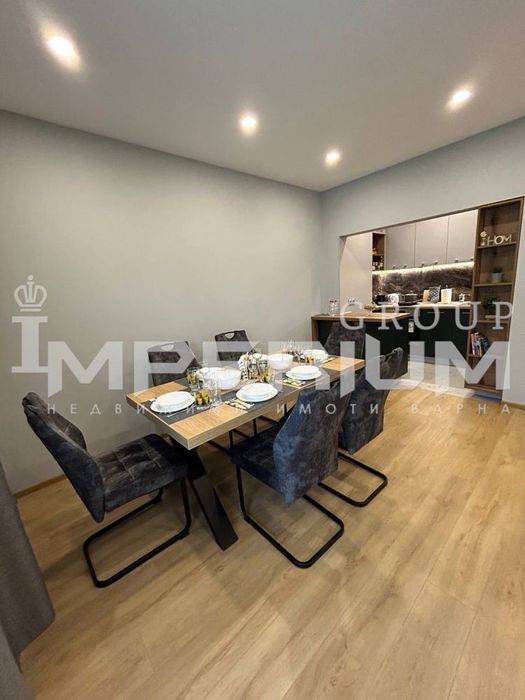 Дава се под наем Четиристаен апартамент в Варна, Общината - 100 кв.м за 1275 € - Снимка #1