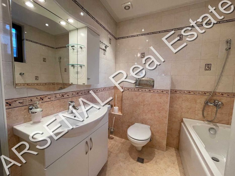 Дава се под наем Четиристаен апартамент в София, Изток - 149 кв.м за 1300 € - Снимка #6