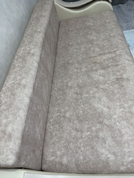 Тахта в отличном состояний