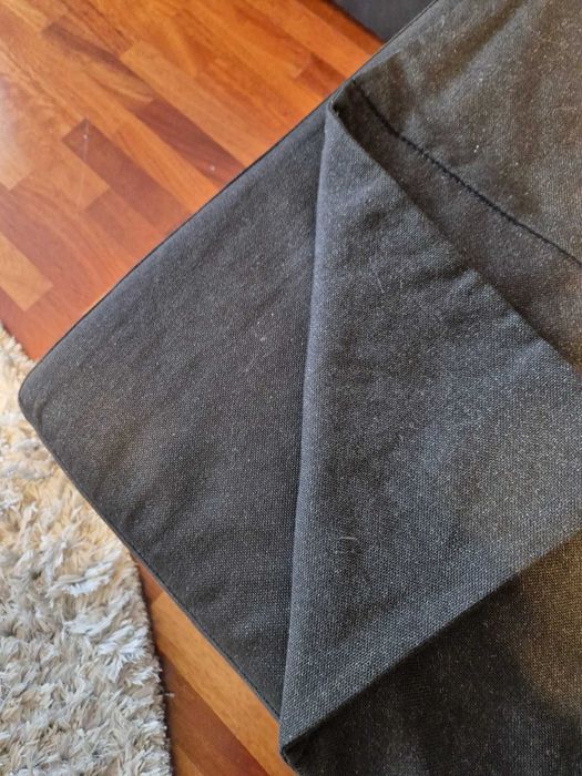 Canapea coltar, extensibila si cu spatii de depozitare, huse incluse