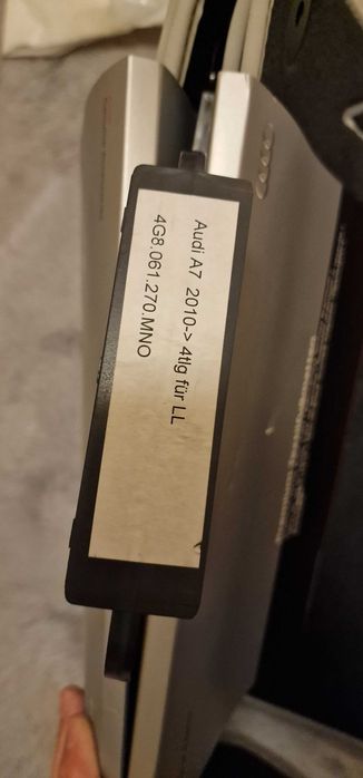 Audi A7 moketni stelki 2010>