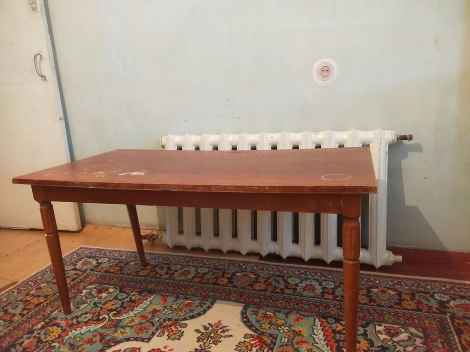 Продам журнальный столик