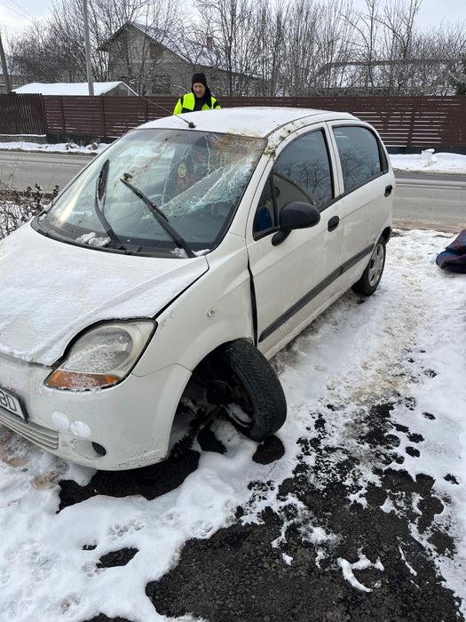 Vand piesele de la masina Chevrolet Spark