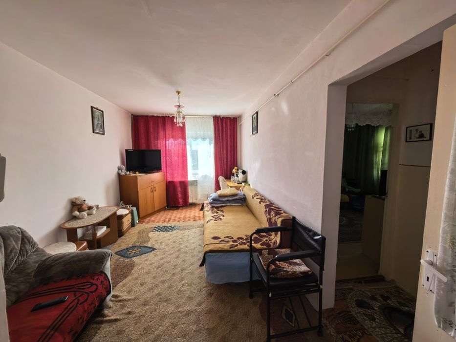 Apartament cu 3 camere 63 mp