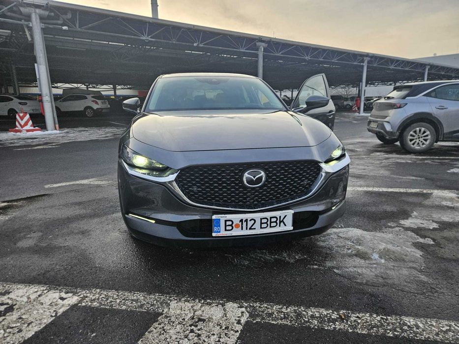 Auto de familie Mazda cx 30,hybrid,an 2021 la primul proprietar de NOU