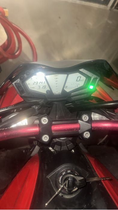 KAWASAKI  ZR800CE  din 2013 plus casca si geaca Adenaline