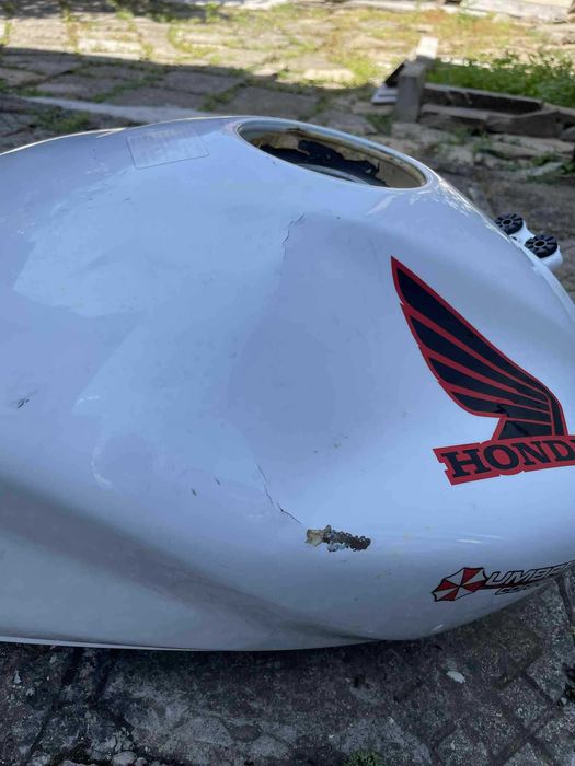 Резервоар от Honda cb600f Hornet 2010