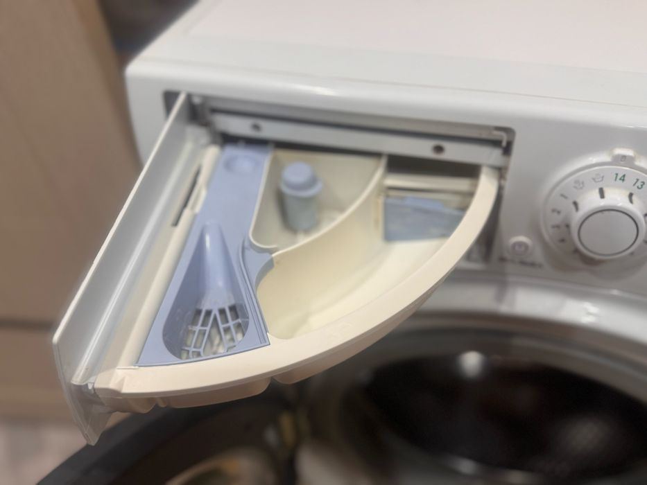 Стиральная машина Hotpoint Ariston