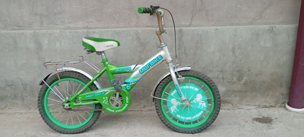 Valasaped 16 bollaniki