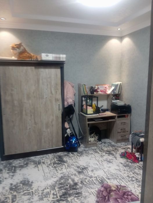 Таер уй жой сотилади жихозлари билан