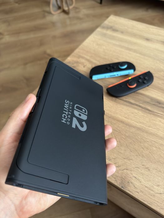 Nintendo Switch 2 Почти Новая