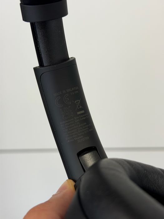 Слушалки Sony WH-1000XM4