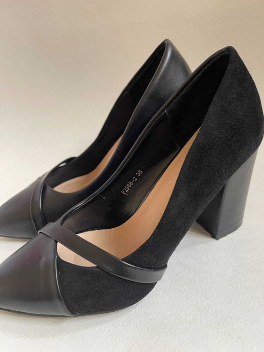 Красивые туфли на каблуках