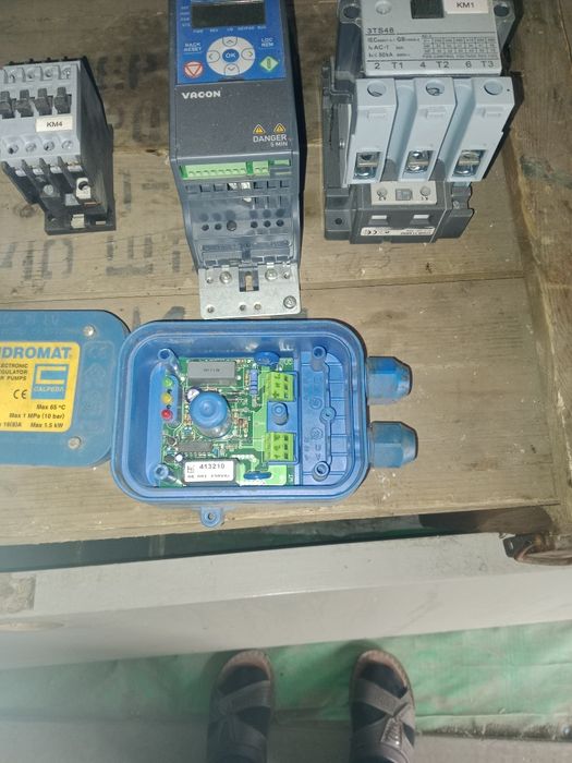 Продам пускатели и прочее оборуд.