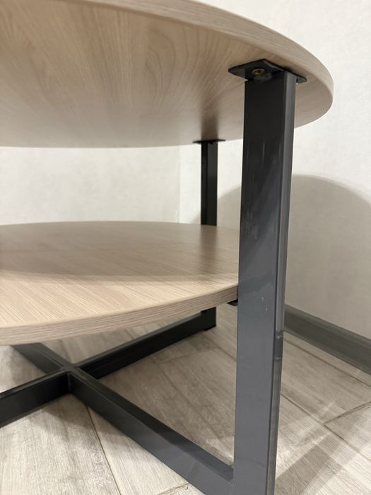 Продам журнальный столик