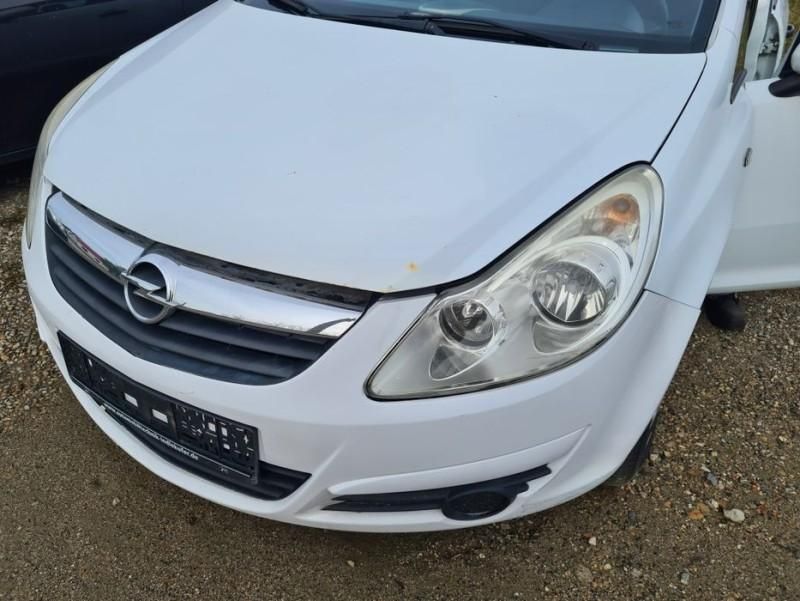 Dezmembrez 4 usi Y474 1.0 12v twinport Z10XEP Opel Corsa D