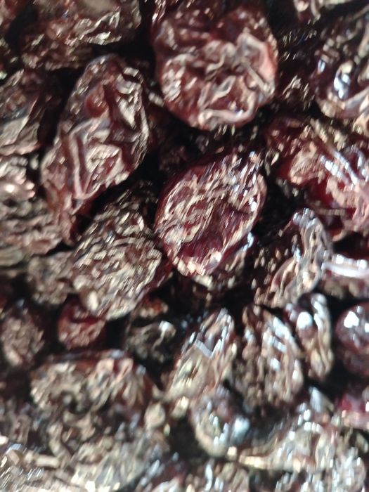 Prune uscate de vânzare