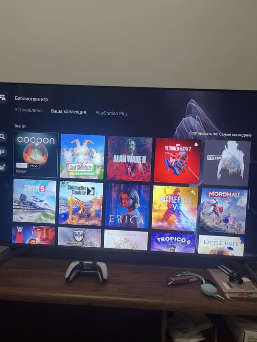 PS 5 slim, 2 джойстика