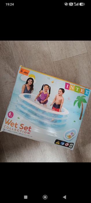 Продам детский бассейн