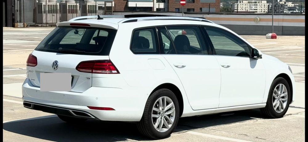VW Golf 7.5 cu trapa panoramica