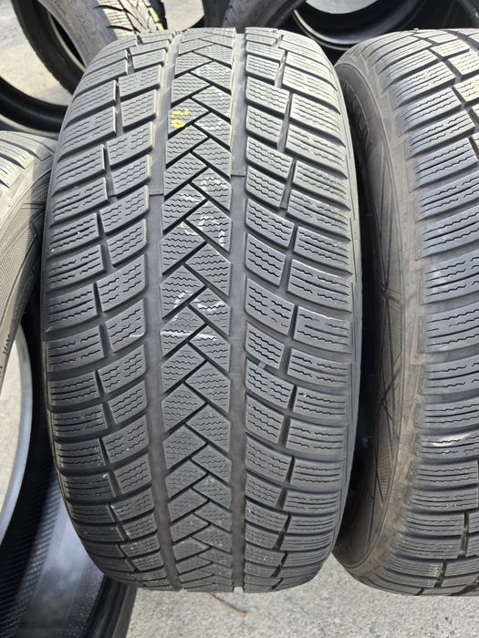 Anvelope iarna 275 45 21