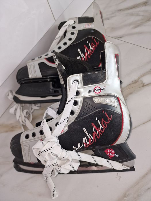 Коньки мужские 45 размер.