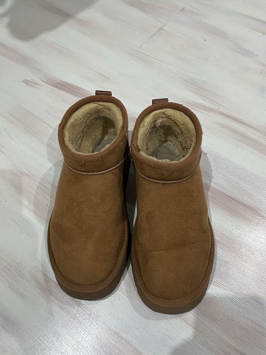 Ugg maro marimea 39