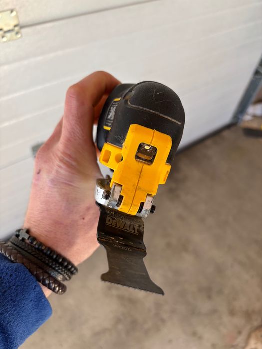 Sculă multifuncțională dewalt dcs356