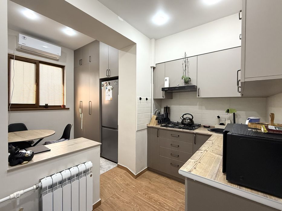 1 Комната 1в2/4/4 Мухтар Ашрафий, балкон 2х6, Магазин Счётчиков