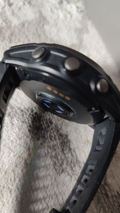 Смарт часы на запястье