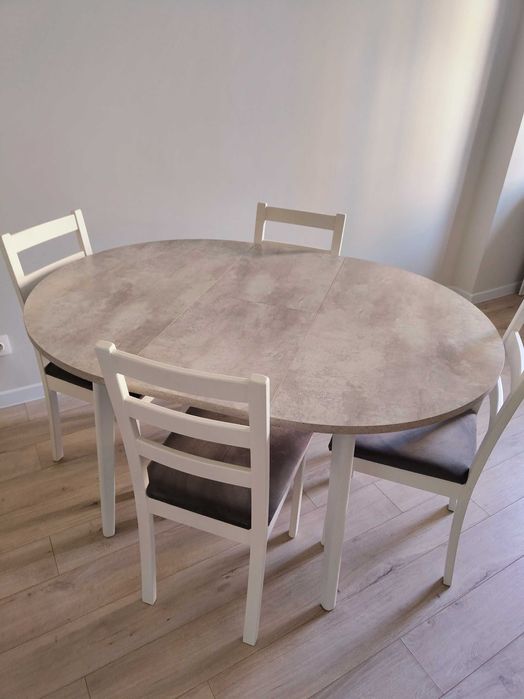 Стол раздвижной  (без стульев)