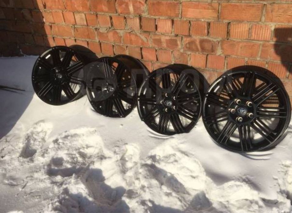 Комплект дисков на Toyota (оригинал)