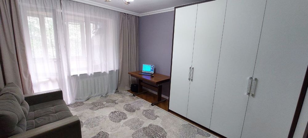 Продам добротныц и качественный шкаф