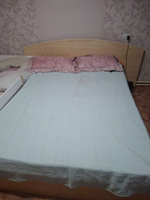 Продав кровать 160 на 200