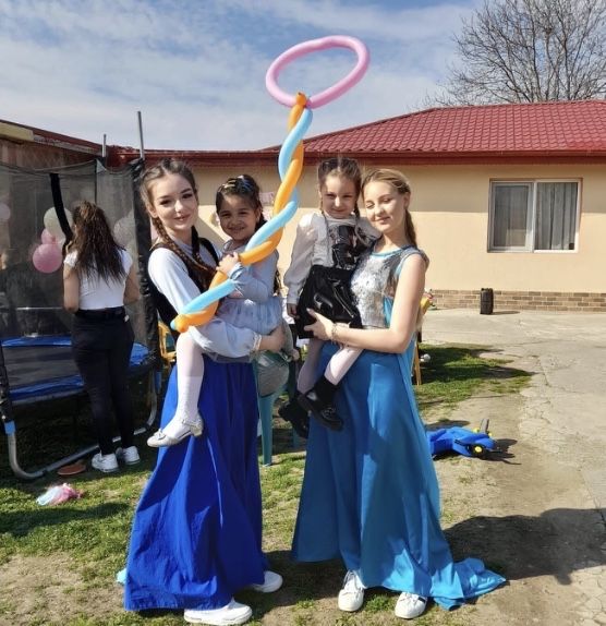 Animatori petreceri București