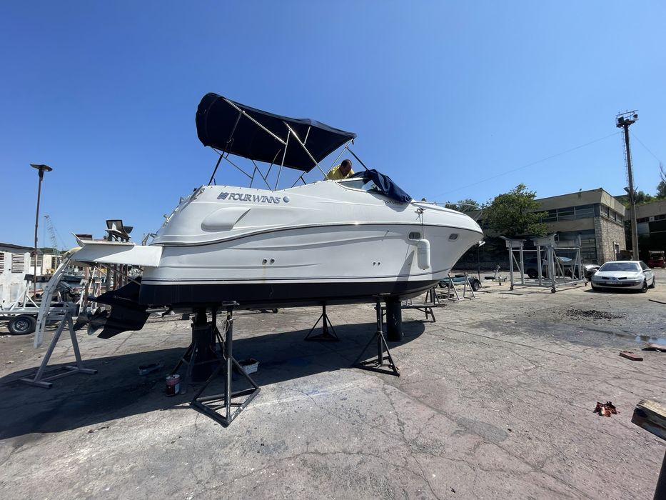 BARCA Fourwinns  268 Vista