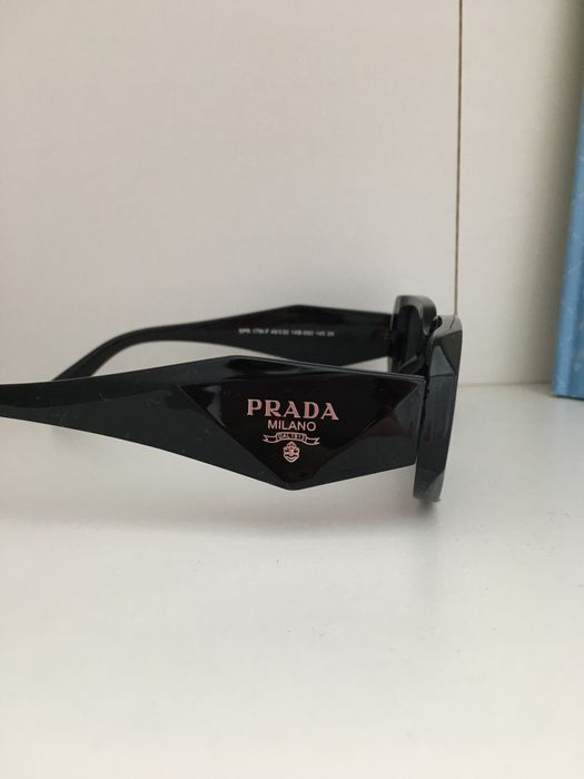 Ochelari de soare Prada