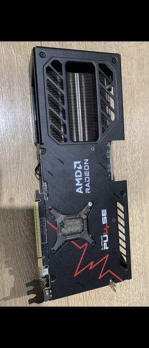Placă video AMD Radeon 9070XT