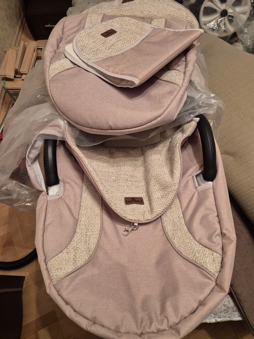 Бебешка количка Lorelli Mia 3 в 1