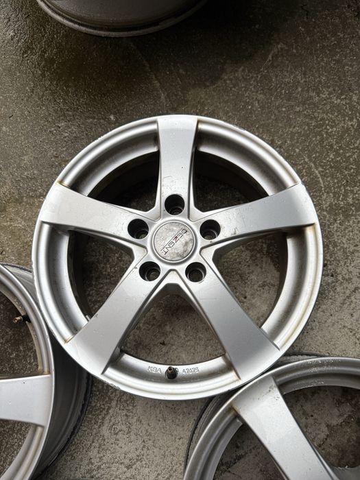 Джанти 16 цола Dezent 5x114.3