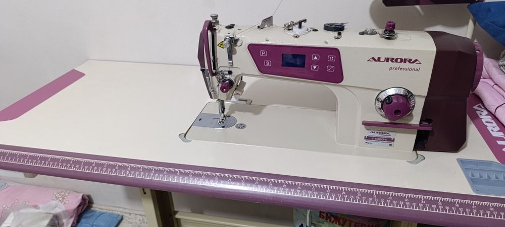 Продам швейная машинка в отличном состоянии