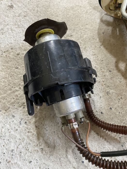 Станция с нососом BMW e34