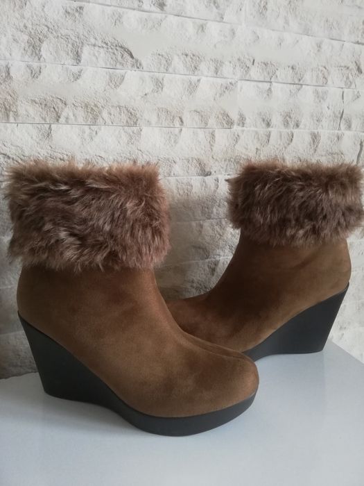 Нови кафяви боти