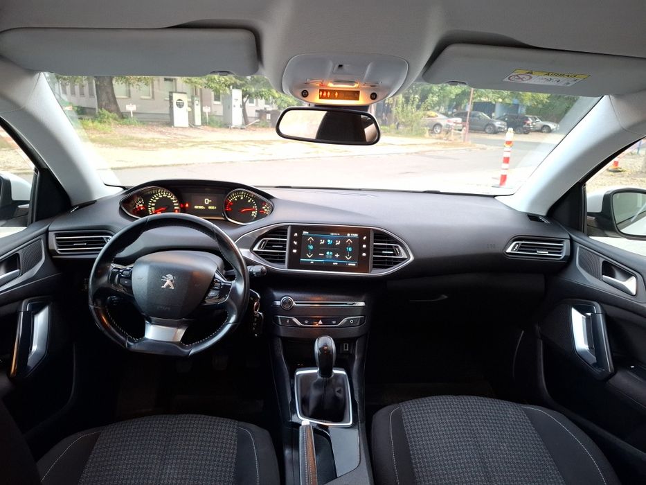 PEUGEOT 308 2018 — imagine 5